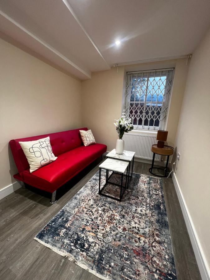 Апартаменты Flat In Лондон Экстерьер фото